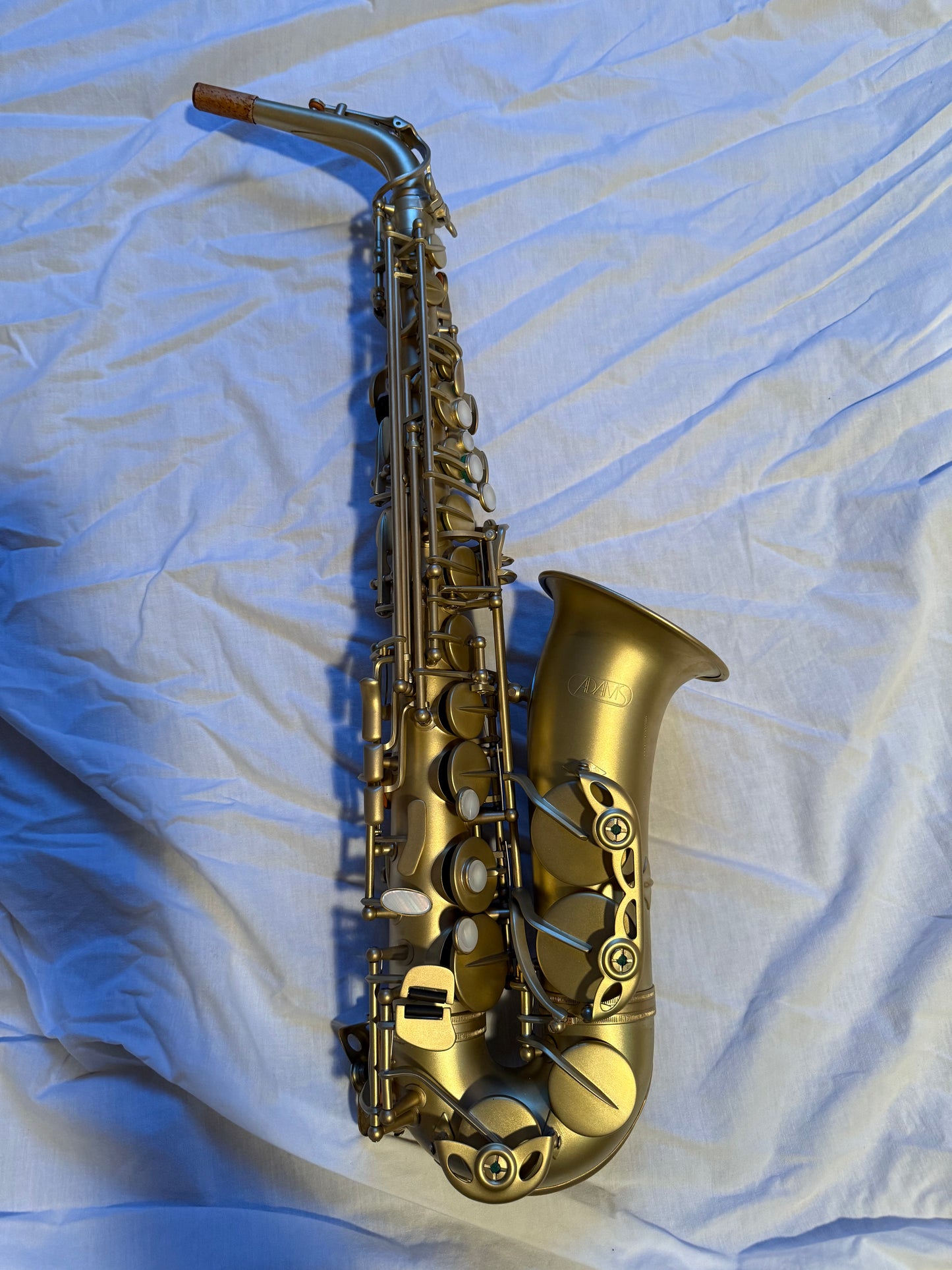 Professioneel Gereviseerde Adams AS1 Alt Saxofoon – Ontlakt voor Ultieme Klankvrijheid