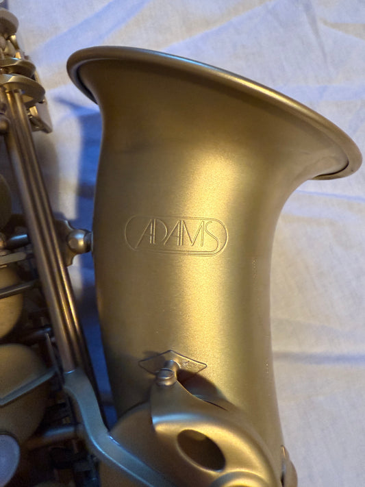 Professioneel Gereviseerde Adams AS1 Alt Saxofoon – Ontlakt voor Ultieme Klankvrijheid